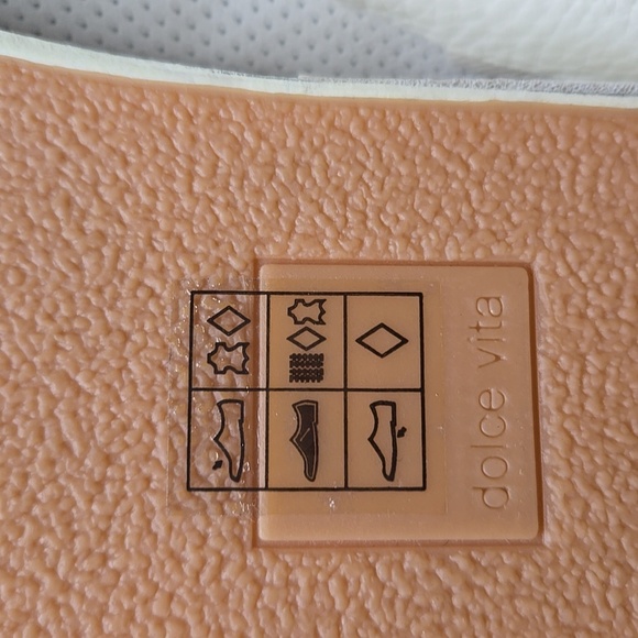 Dolce Vita Size 8.5 White Leather Lace Up Sneakers - Picture 7 of 10